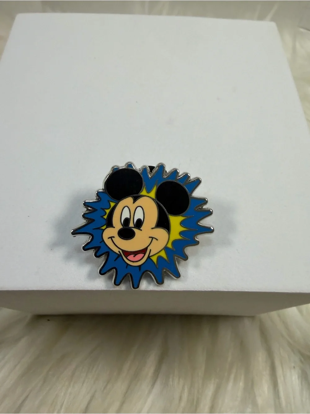 💙3/$20💙 Disney Mickey Mouse Starburst Enamel Pin - Blue & Yellow